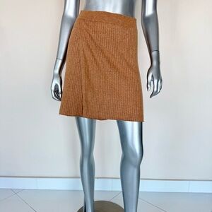 NWT!!! Free People women skirt size M Retail 50$